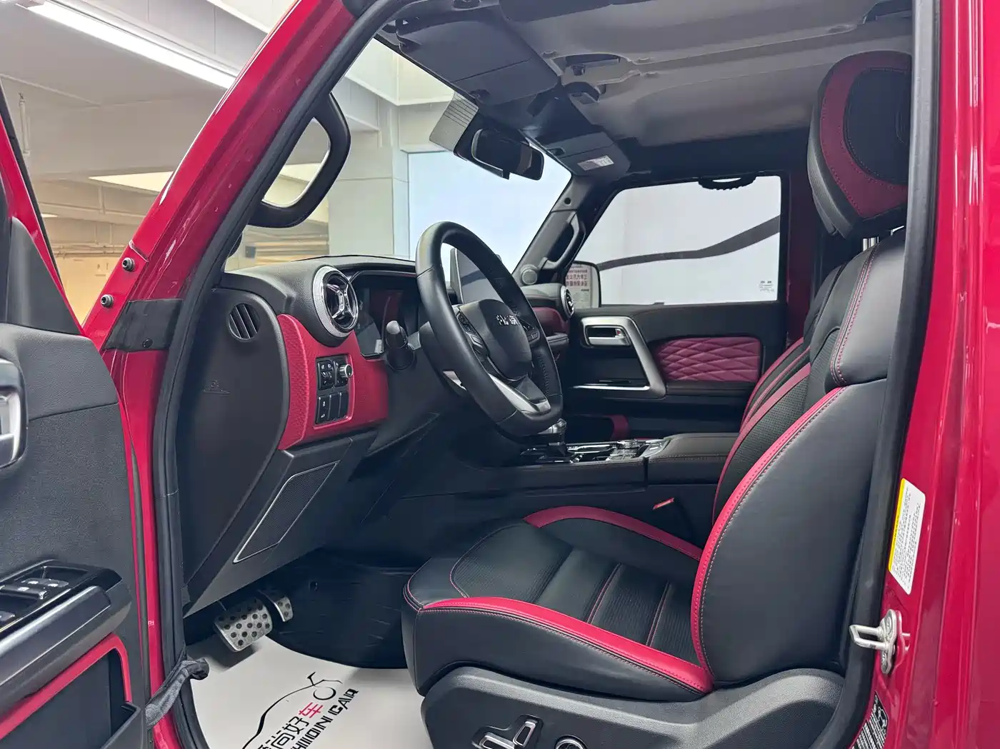 BAIC ORV Beijing Offroad BJ40 2023 2.0T Auto 4WD Urban Hunter Knight Edition фото 8
