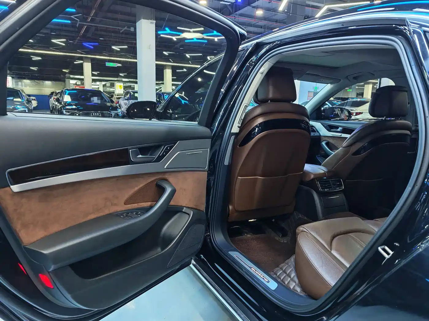 Audi A8 2017 A8L 45 TFSI quattro Comfort фото 10