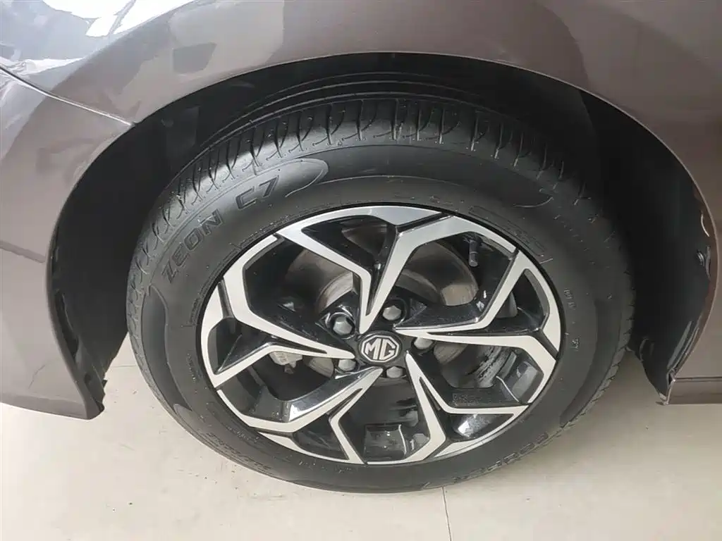 MG MG5 2021 2021 Model 180DVVT CVT Youth Luxury Edition