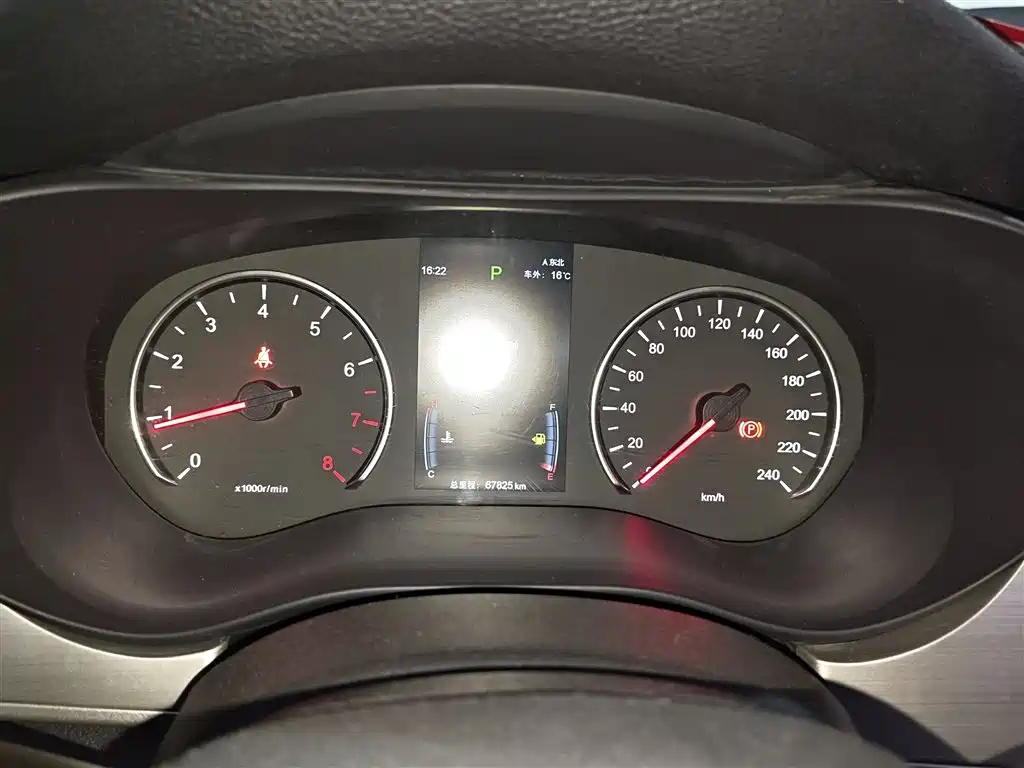 BYD Song MAX 2021 Upgrade 1.5T Automatic Premium Edition 6-Seater фото 12
