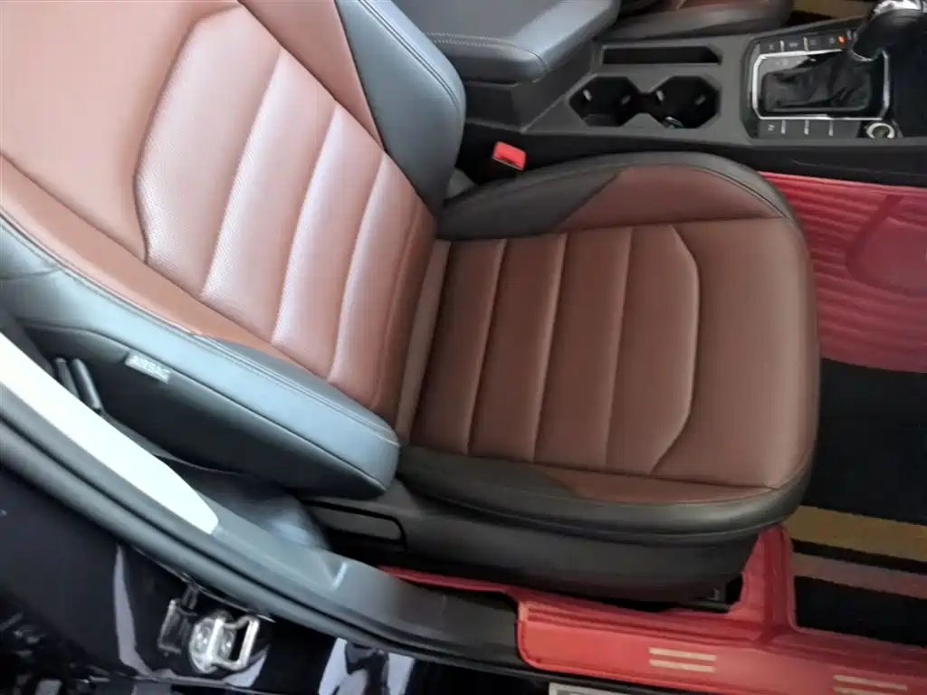 Volkswagen Lavida 2019 280TSI DSG Luxury Edition China VI фото 25