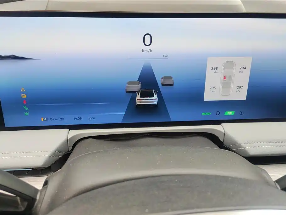 GEELY GALAXY GALAXY E8