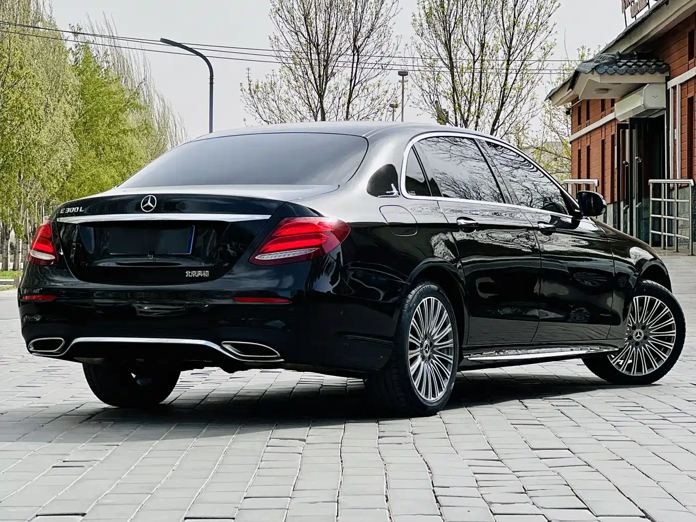 Mercedes-Benz E-Class 2016 E 300 L Sport Fashion Type фото 9