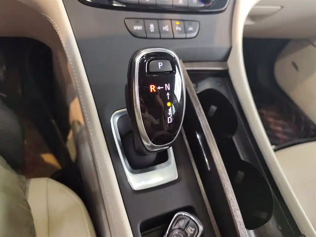 Buick LaCrosse 2022 Avenir First Edition фото 10