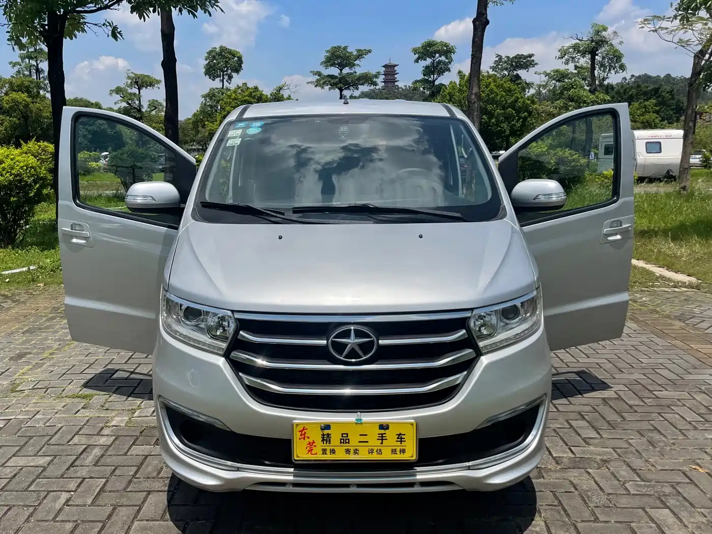 JAC Refine M3 2018 2017 IKEA Edition 2.0L Luxury