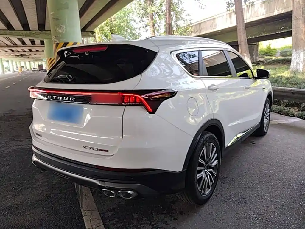 Jetour X70 PLUS 2025 2024 Champion Edition 1.5T DCT Champion MAX 7-Seater
