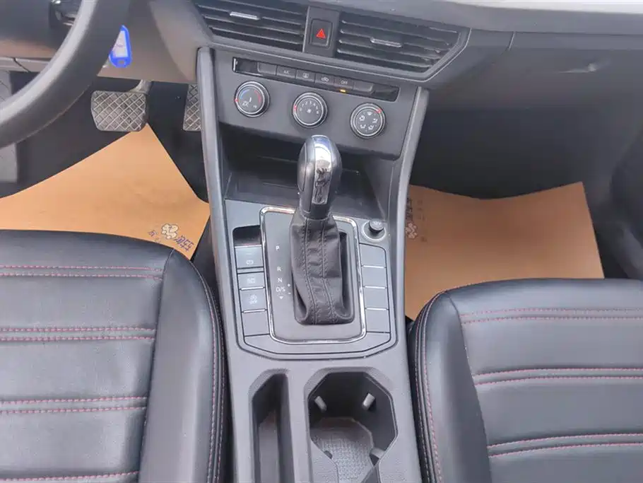 Volkswagen Bora 2020 1.5L Automatic Fashion фото 16