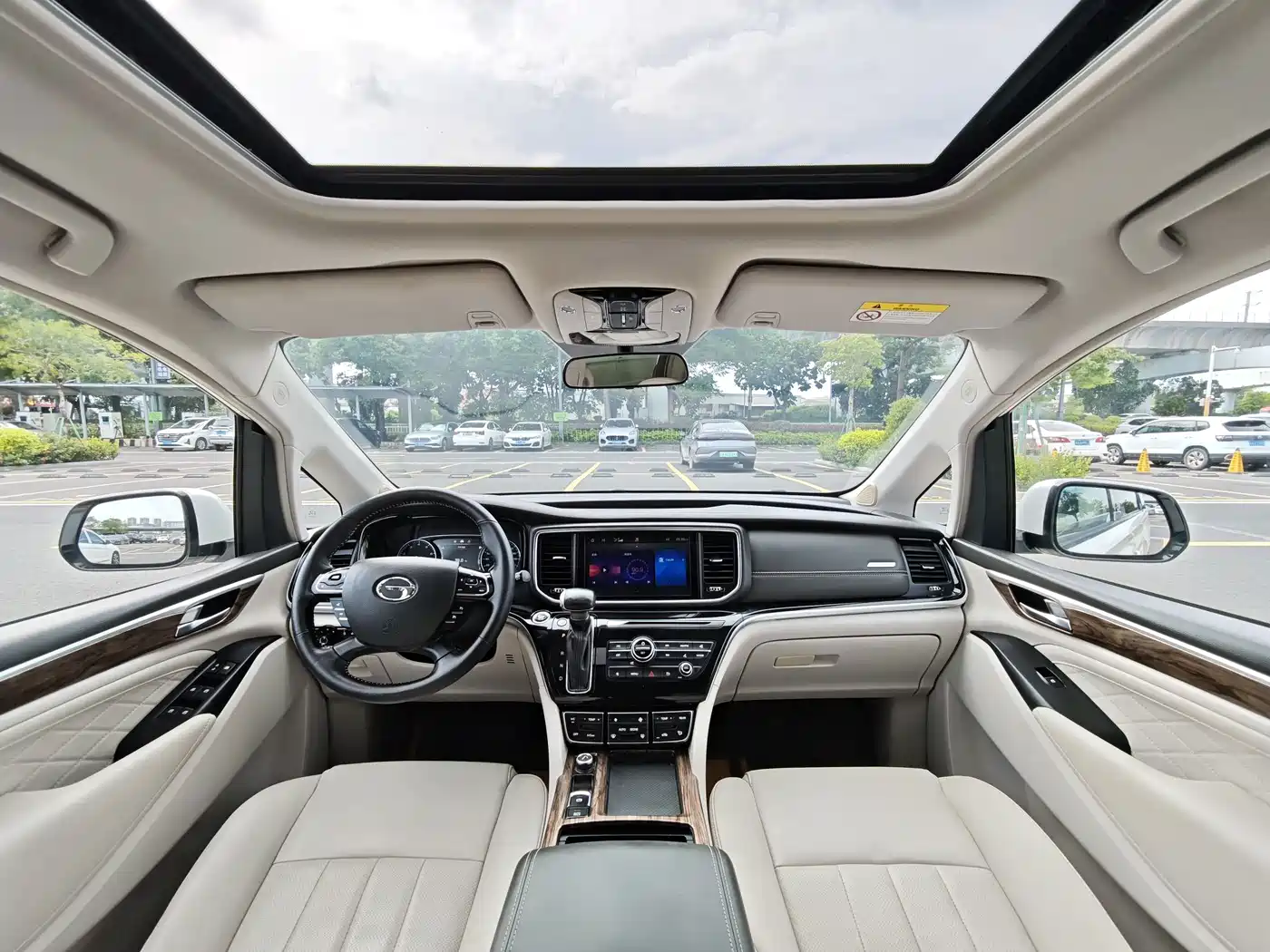 Фото 6 - GAC Trumpchi Trumpchi M8