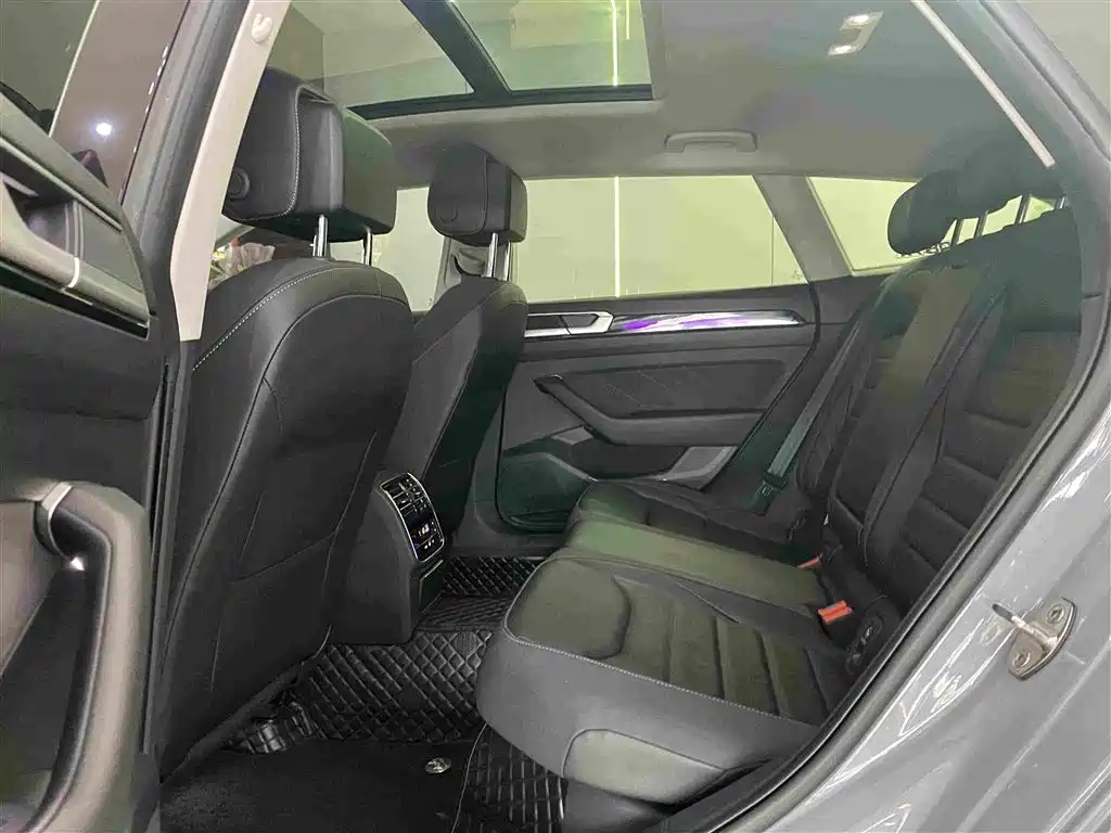 Photo 8 - Volkswagen FAW-Volkswagen CC