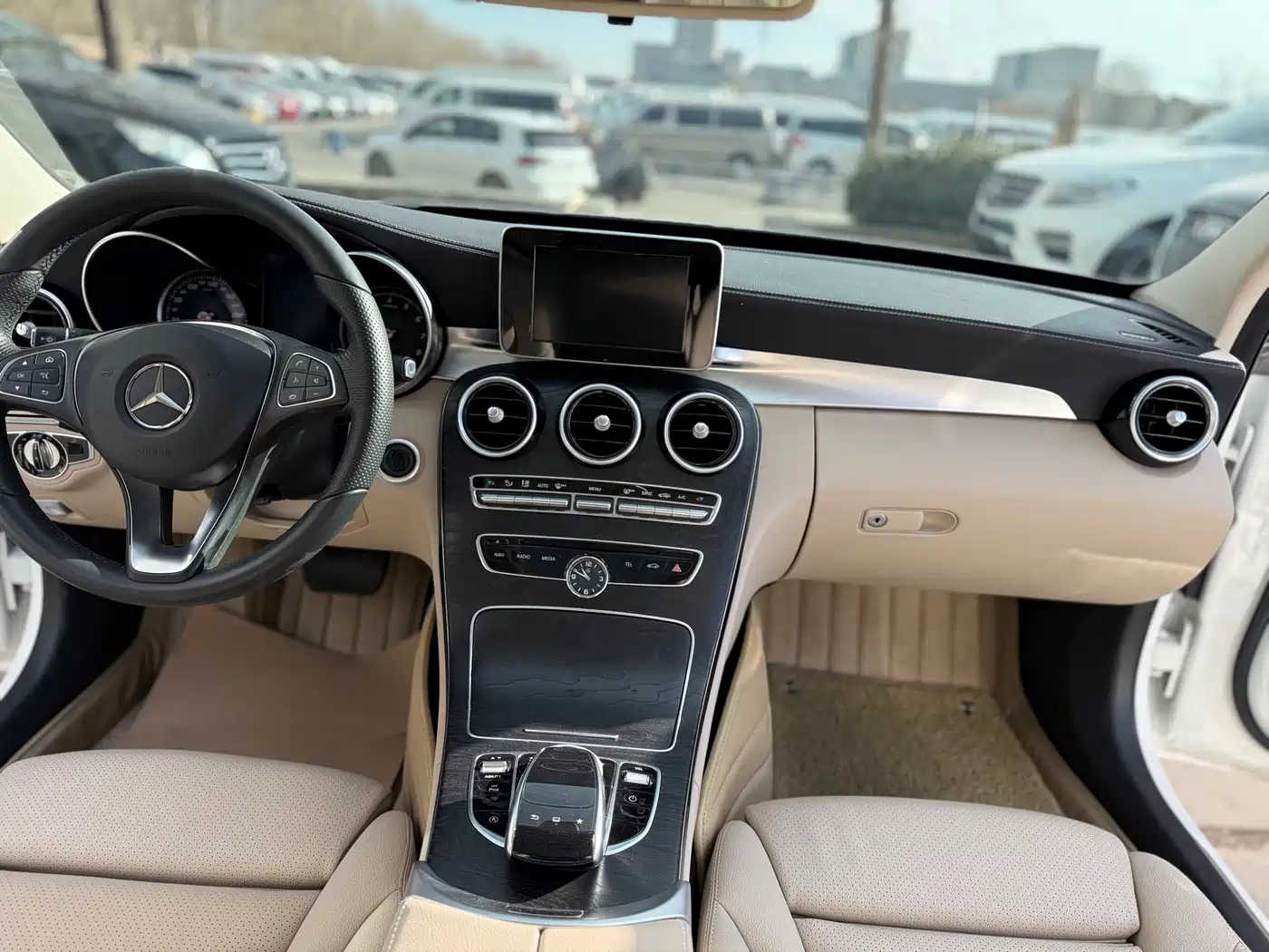 Mercedes-Benz C-Class 2015 Facelift C 200 L Sport фото 20