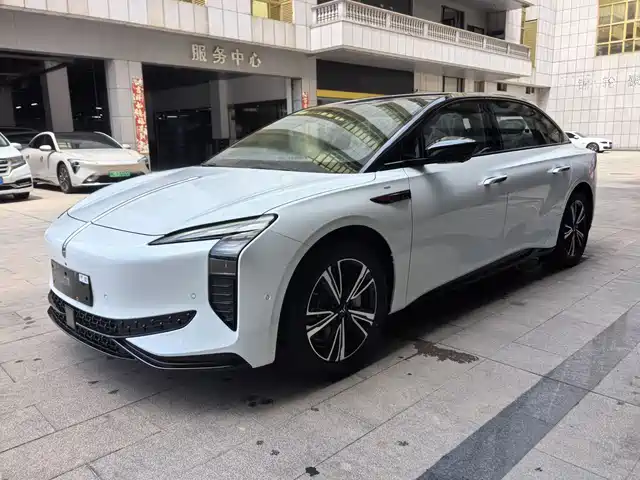  Hongqi Hongqi EH7 2024 640 Pro+ AWD Edition