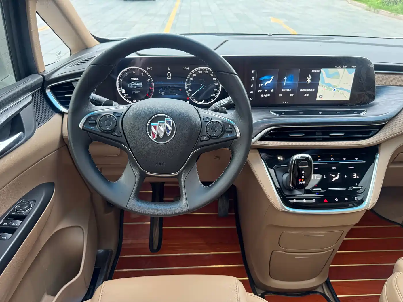 Фото 16 - Buick GL8