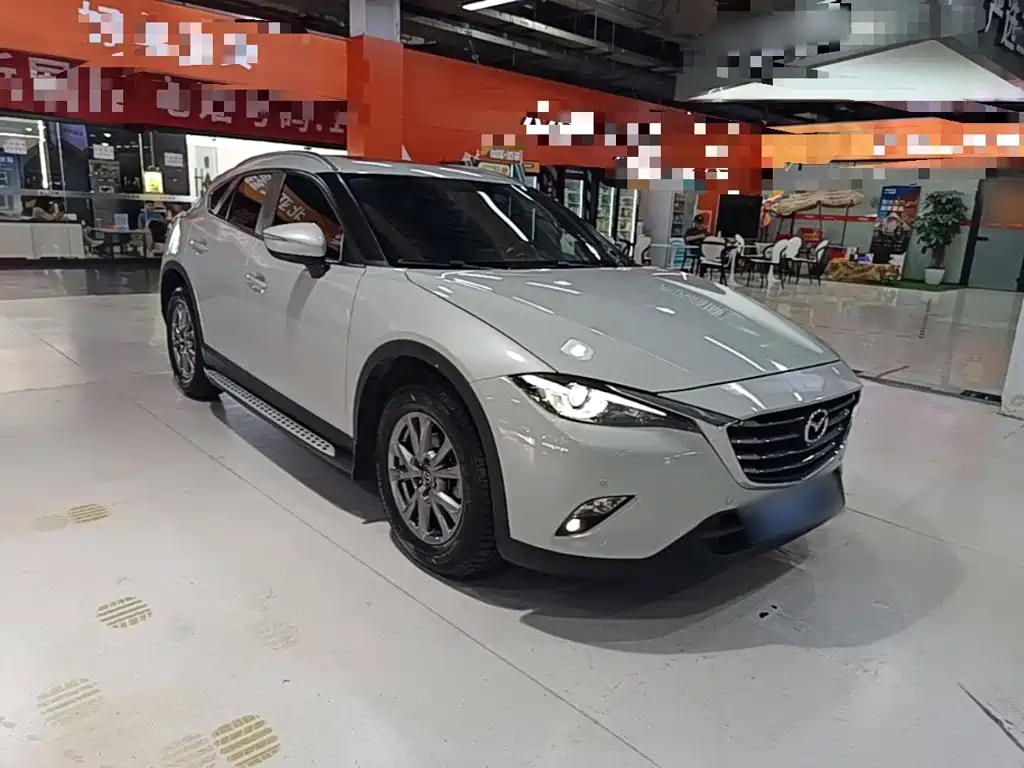 Фото 4 - Mazda CX-4