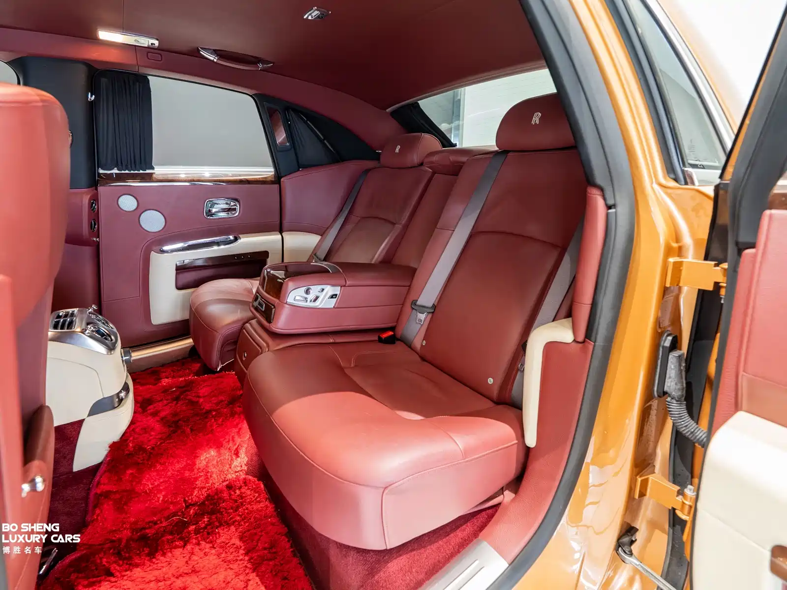 Фото 31 - Rolls-Royce Ghost