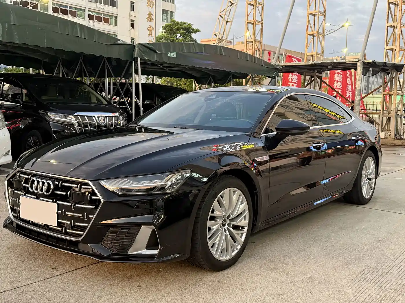 Photo 1 - Audi A7L