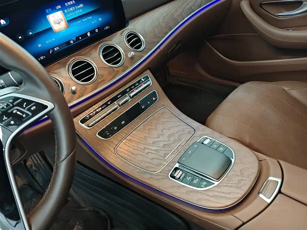 Mercedes-Benz E-Class 2021 Facelift E 300 L Luxury фото 16