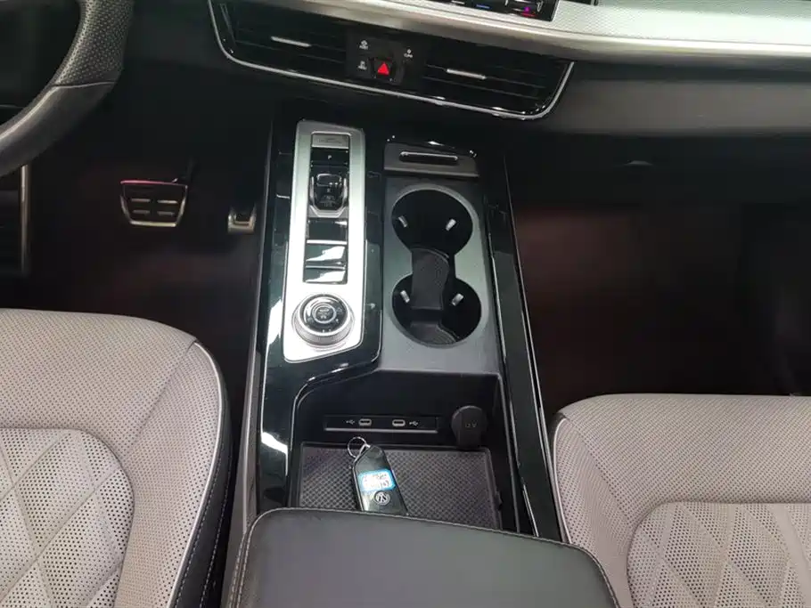 Volkswagen Talagon 2023 380TSI 4WD R-Line Touring Edition фото 16