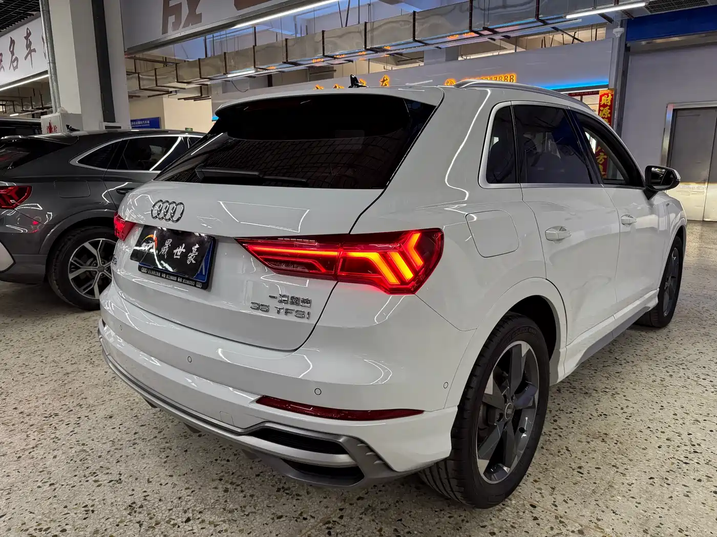 Audi Q3 2022 35 TFSI Fashion Dynamic фото 6