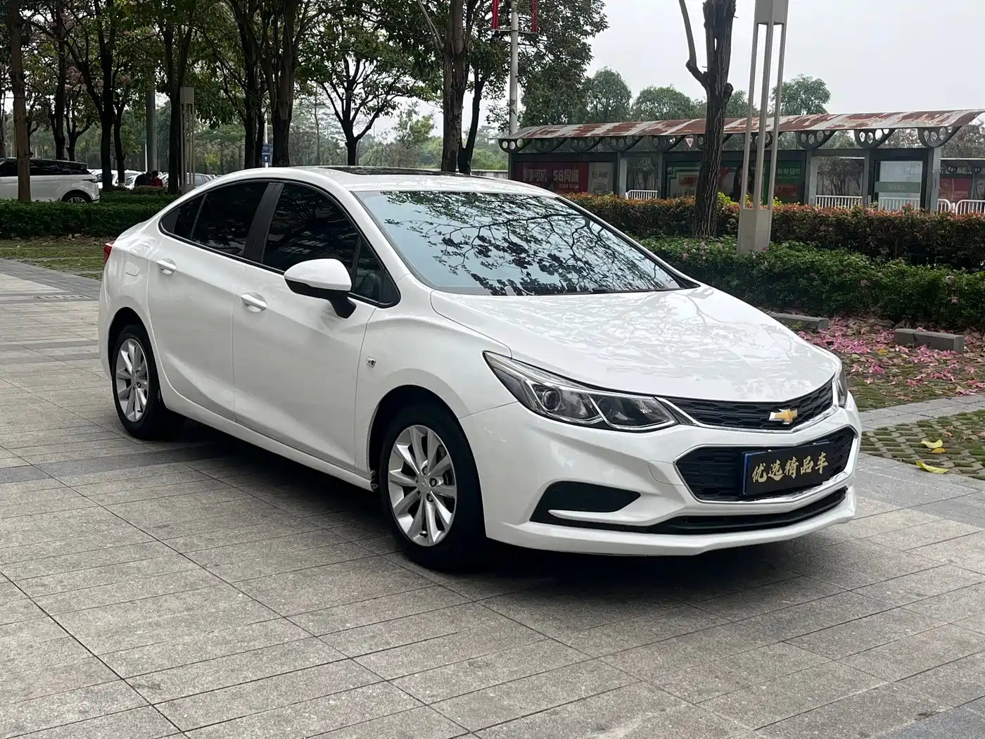 Chevrolet Cruze 2018 320 Automatic Pioneer Sunroof Edition фото 3