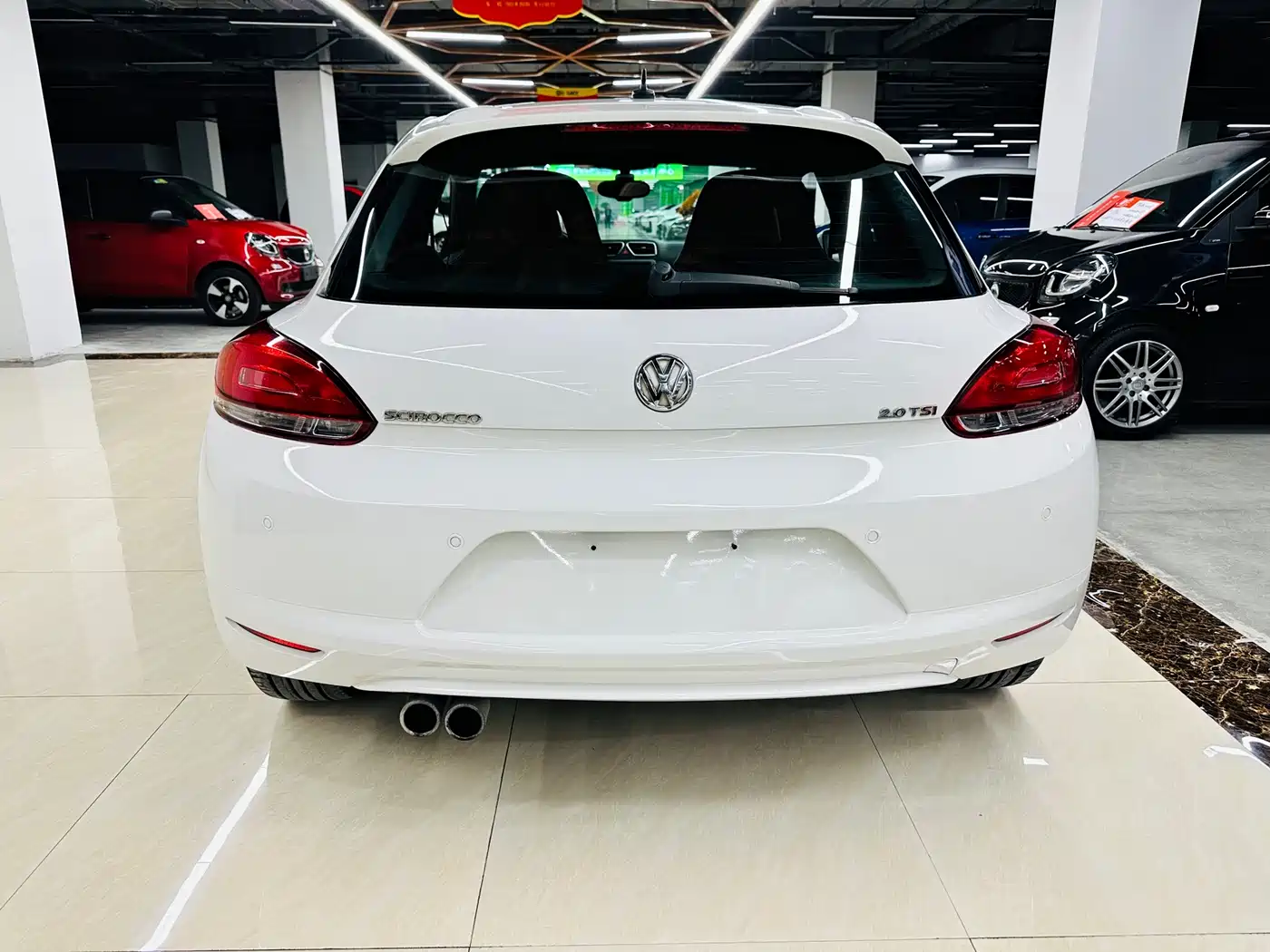 Volkswagen Scirocco 2010 2.0TSI Luxury Edition фото 7