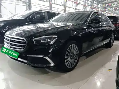 Mercedes-Benz E