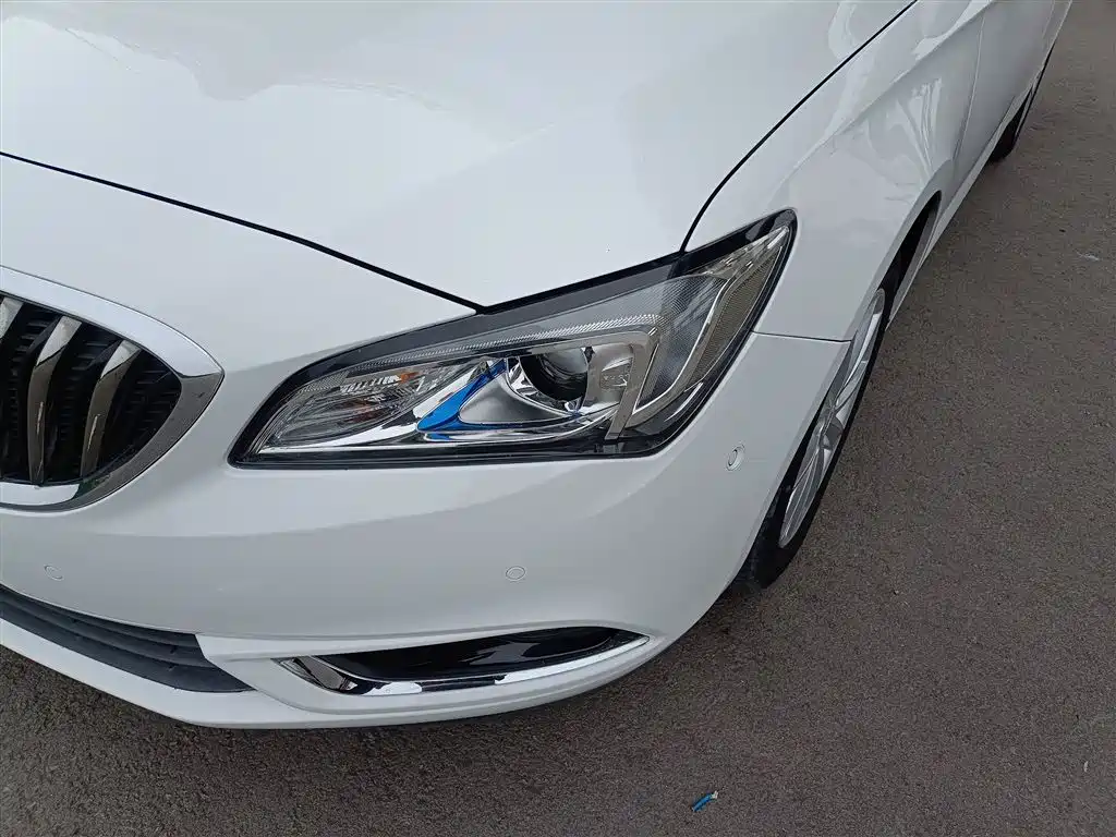 Buick Verano 2015 Sedan 20T Dual-clutch Elite фото 24