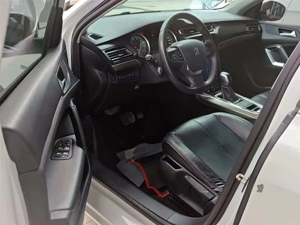 Peugeot 408 2018 Facelift 350THP Automatic Luxury фото 16