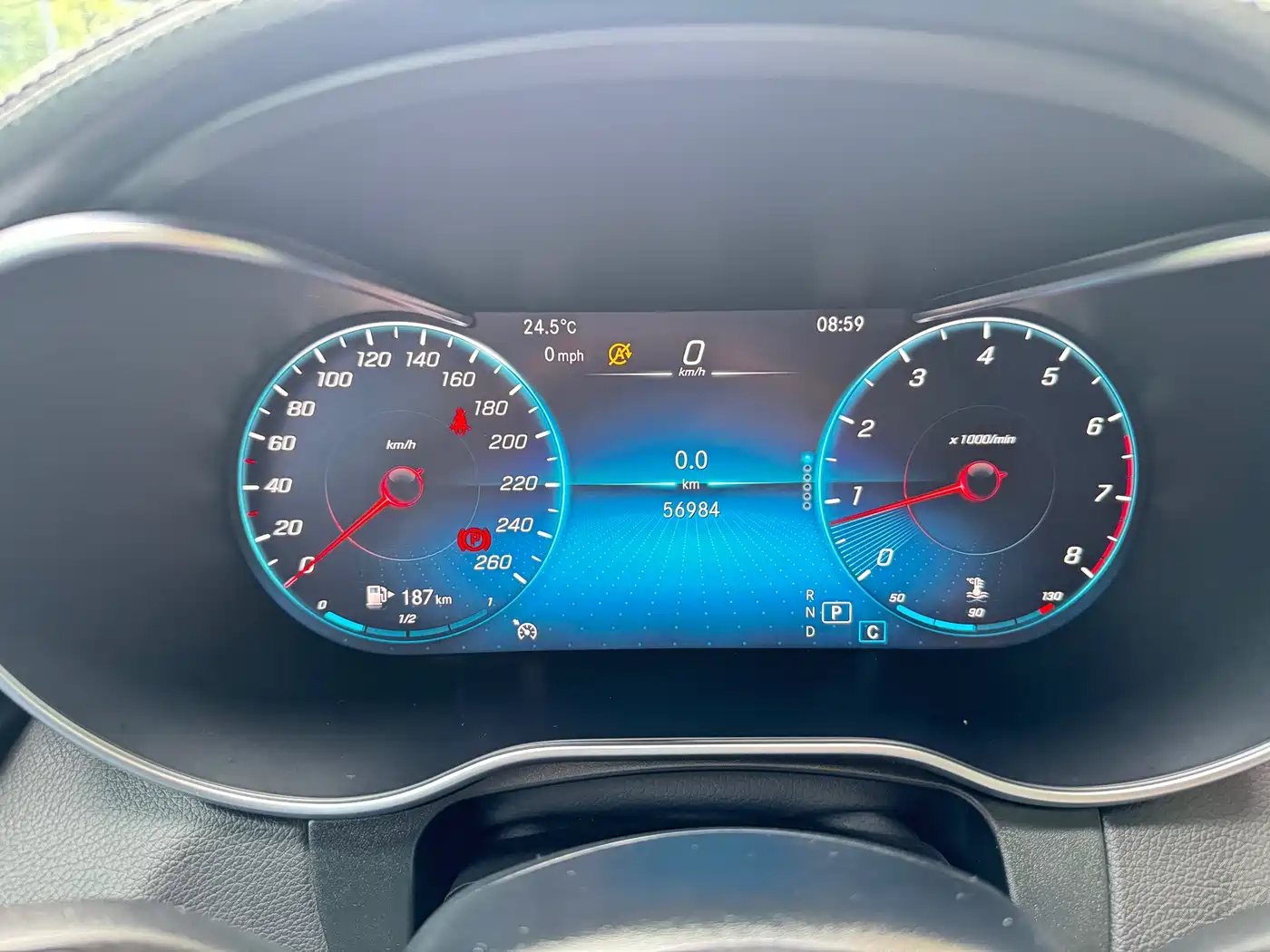 Mercedes-Benz GLC Coupe 2023 GLC 300 4MATIC Coupe SUV Luxury Edition фото 7