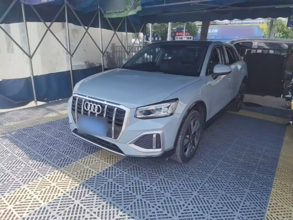 Audi Q2L 2022 35 TFSI Fashion Elegance