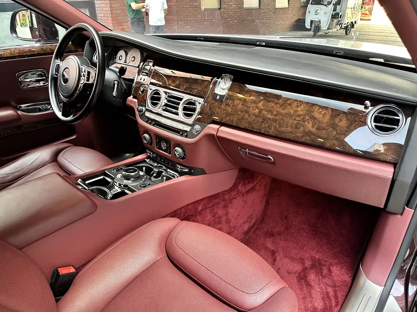 Фото 10 - Rolls-Royce Ghost