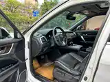 Фото 4 - Honda UR-V