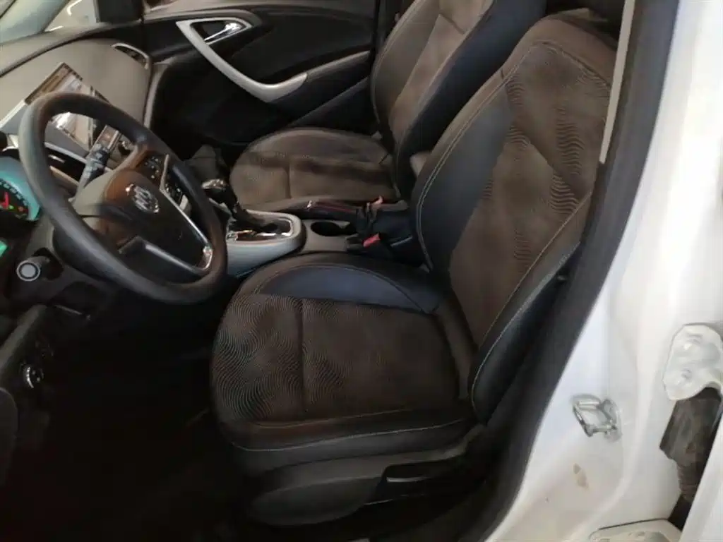 Buick Excelle 2014 XT 1.6L Automatic Fashion фото 15