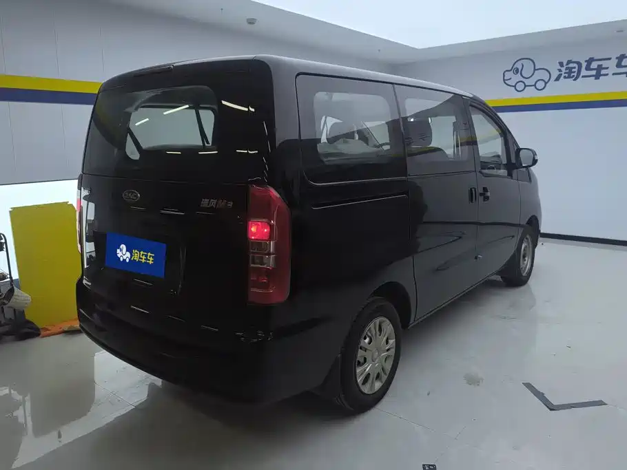 JAC Refine M3 2026 2023 1.8L 7/8-seater Comfort Edition