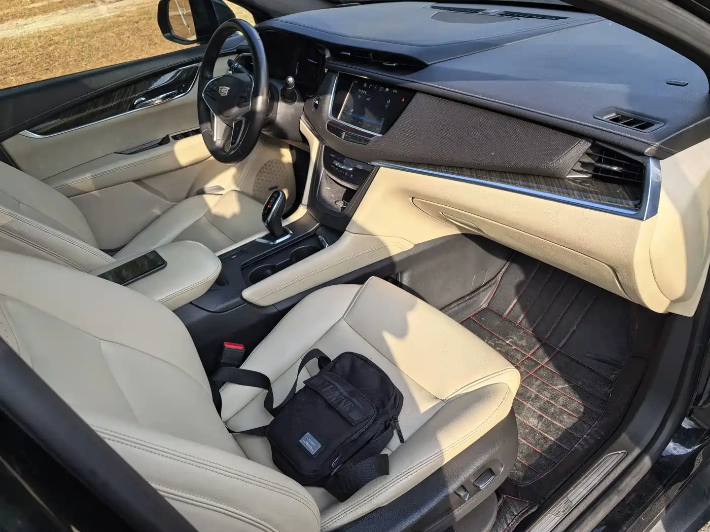 Фото 20 - Cadillac XT5