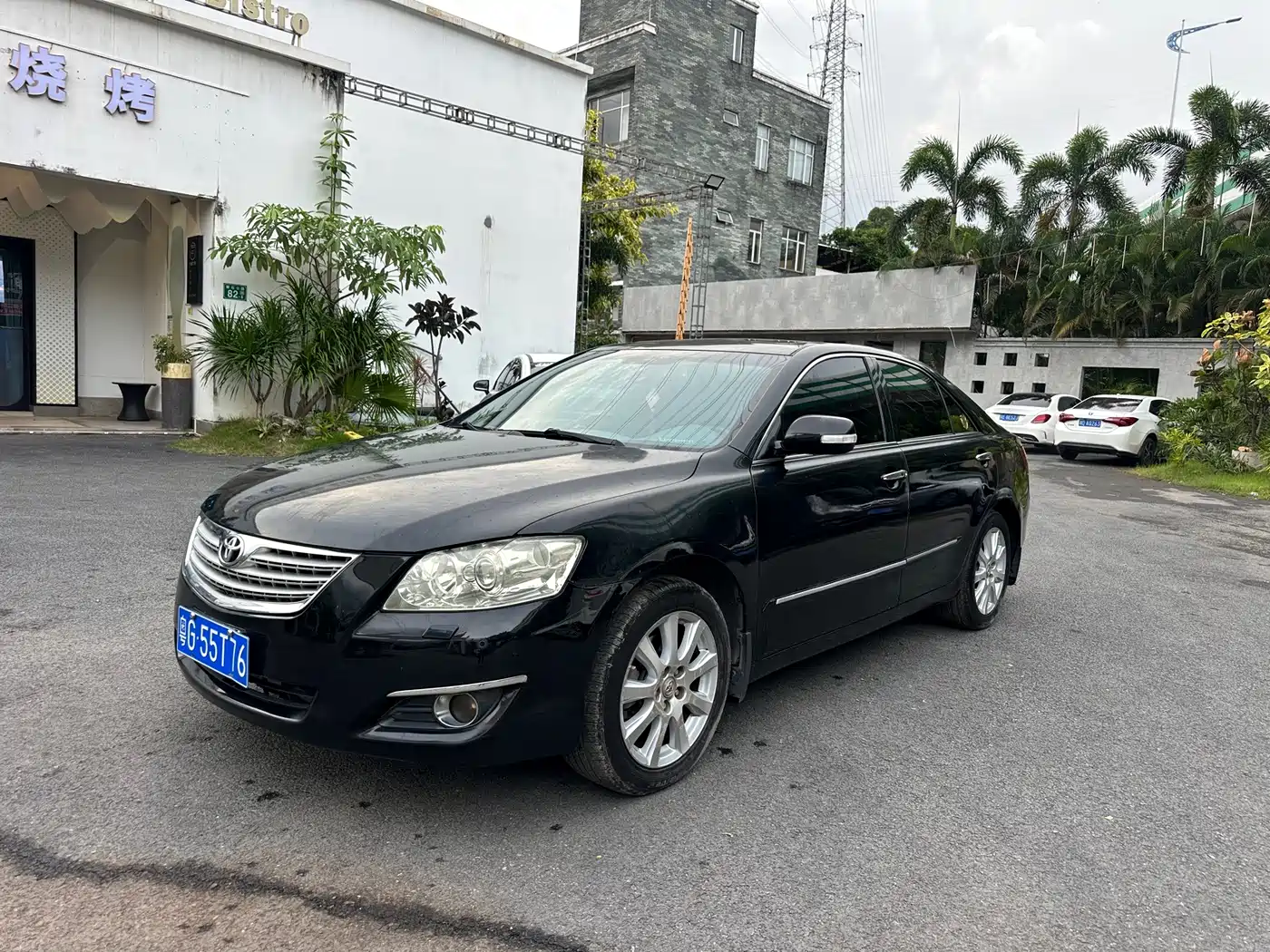 Фото 1 - Toyota Camry