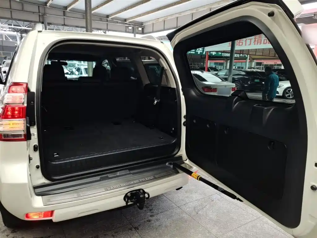 Toyota Prado 2016 2.7L Auto Luxury Edition фото 19