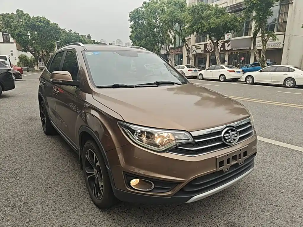 FAW Senya R7 2017 2017 Model 1.6L Automatic Smart