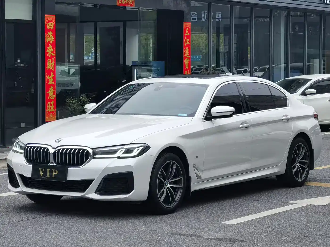 BMW 5 Series 2022 525Li M Sport Package