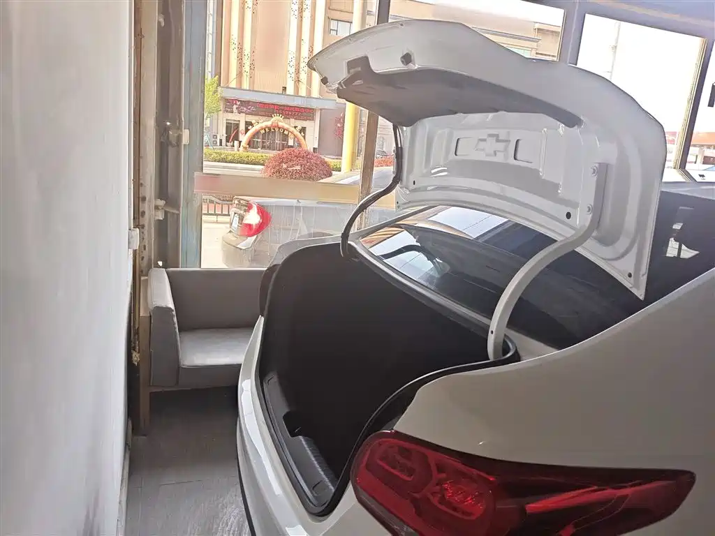 Chevrolet Cavalier 2016 Model 1.5L Automatic Delight Edition фото 19