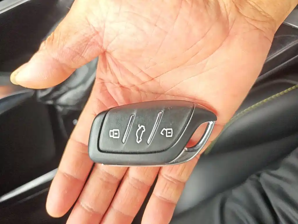 Фото 9 - Roewe i5