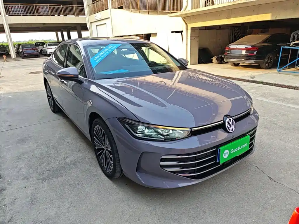 Фото 4 - Volkswagen Passat