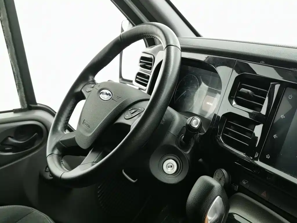Photo 22 - Ford New Generation Transit