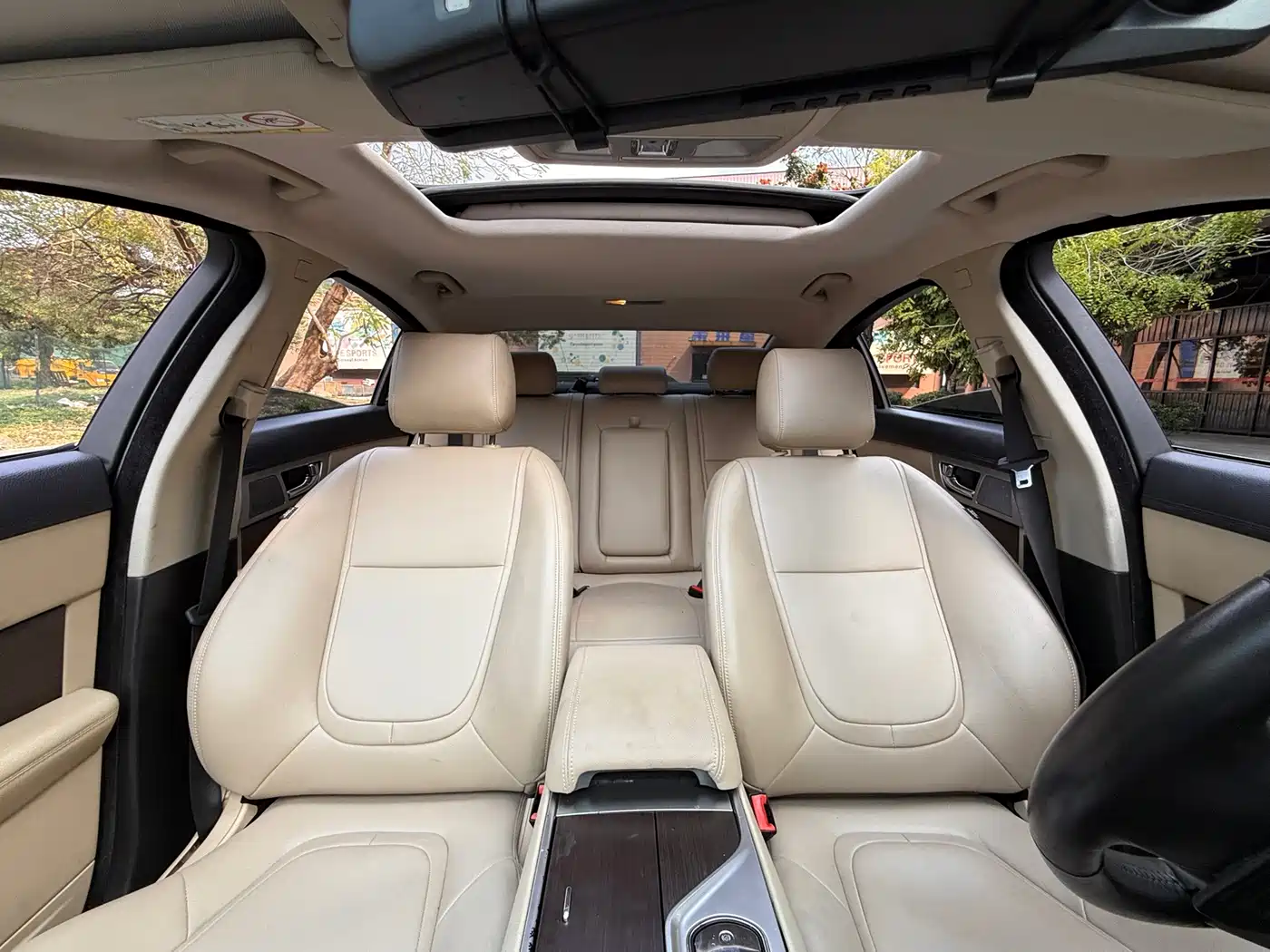 Jaguar XF 2015 2015 XF 2.0T Style Edition