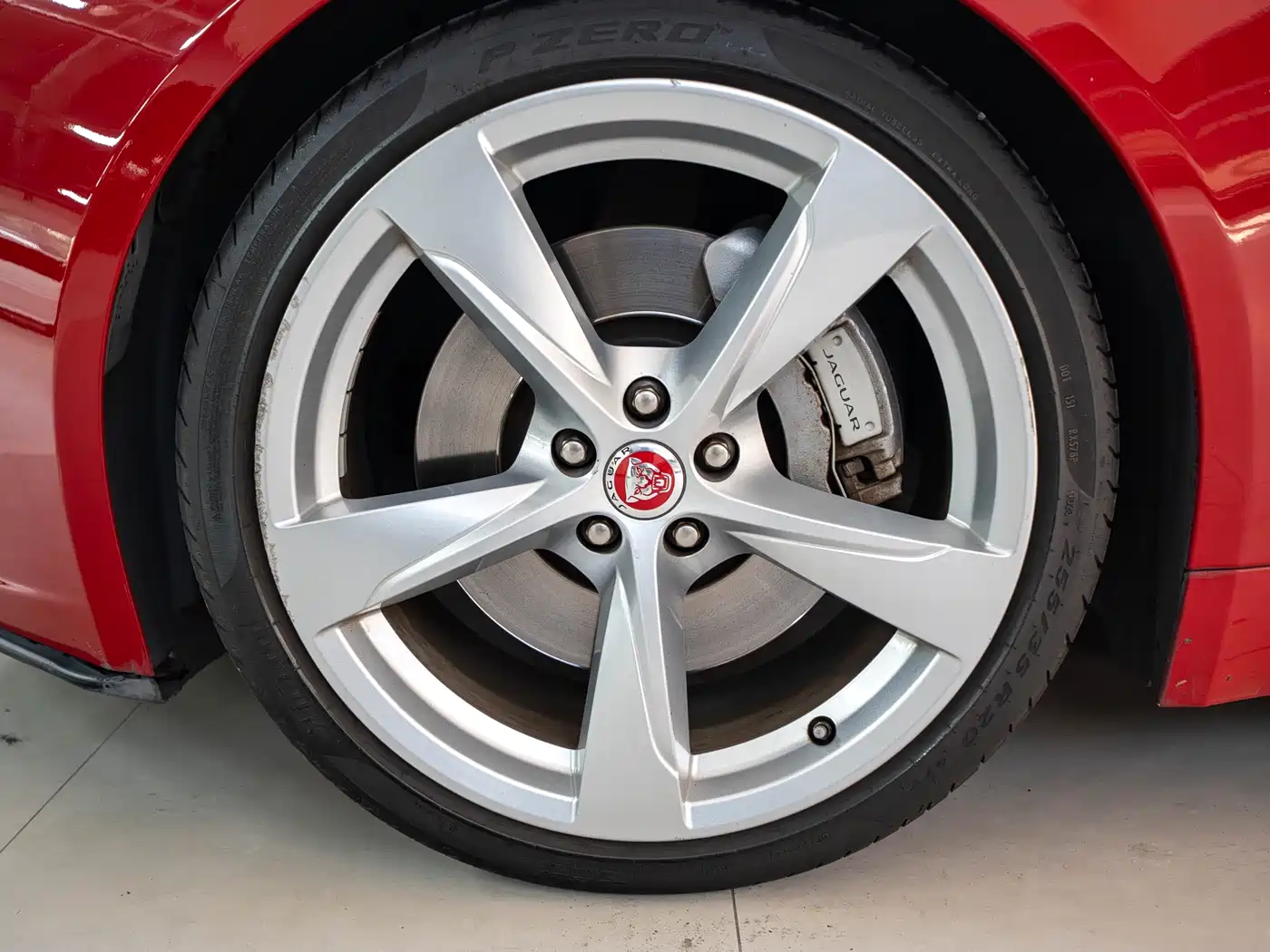 Jaguar F-TYPE 2018 2019 2.0T Coupe