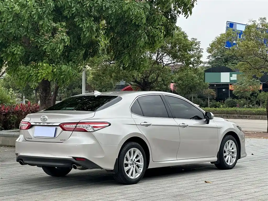 Toyota Camry 2021 2.0G Luxury Edition фото 7