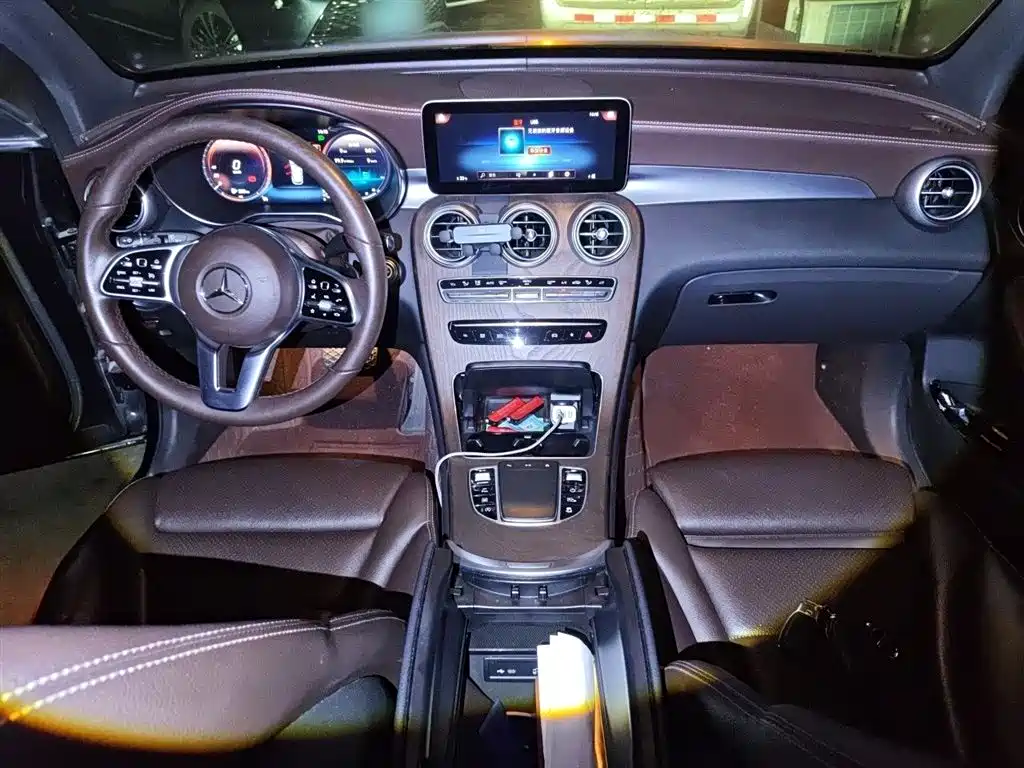 Mercedes-Benz GLC 2021 GLC 260 L 4MATIC Luxury фото 13