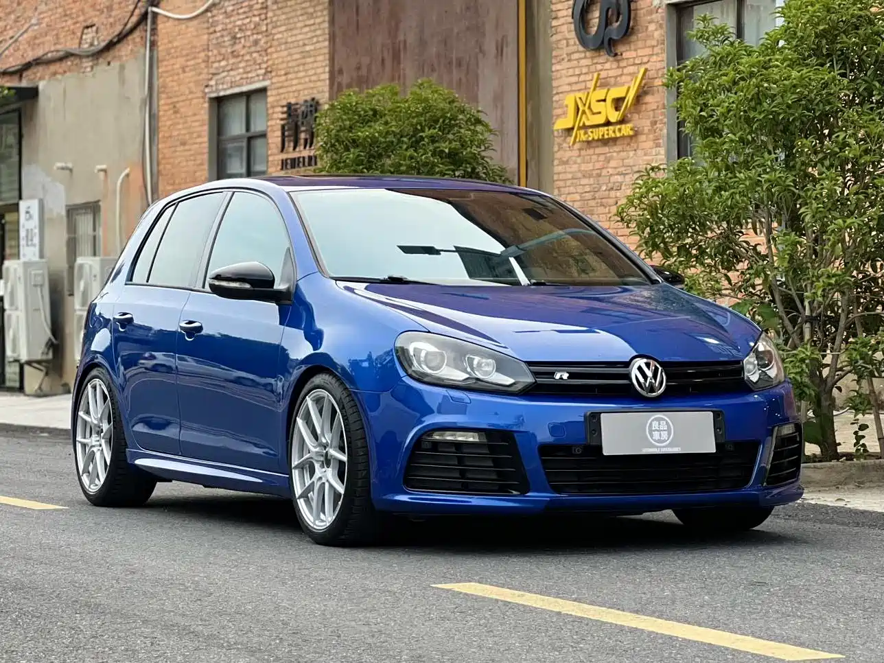 Volkswagen Golf (Import) 2011 2.0TSI R фото 3