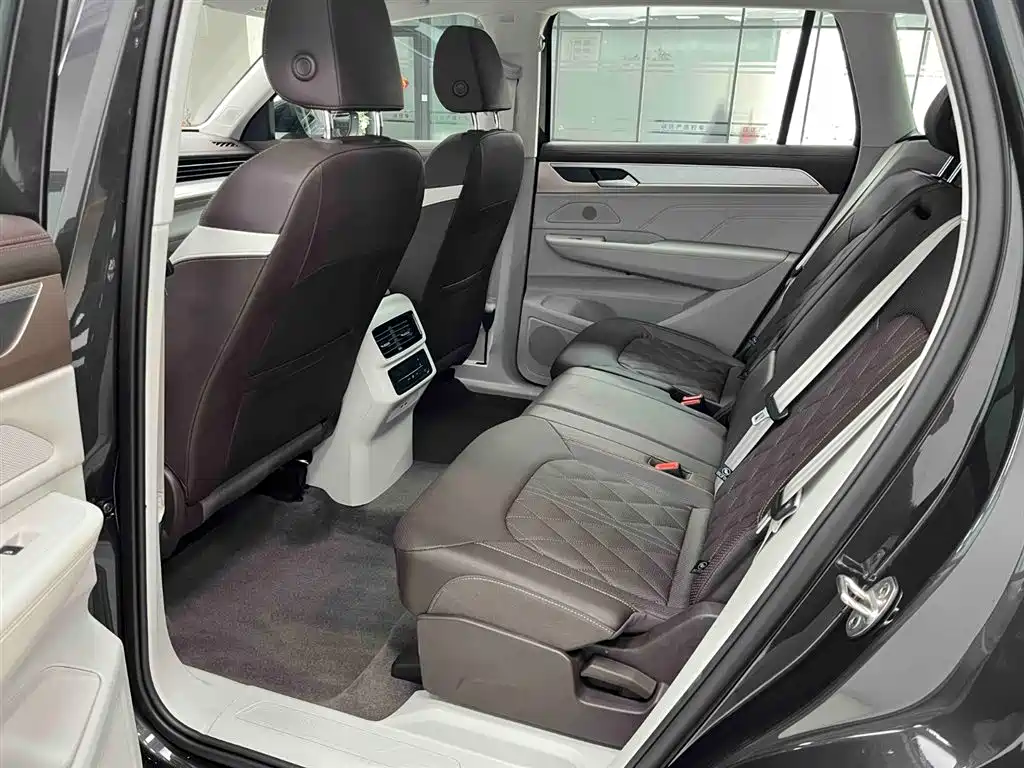 Volkswagen Talagon 2023 380TSI 4WD R-Line Touring Edition фото 13