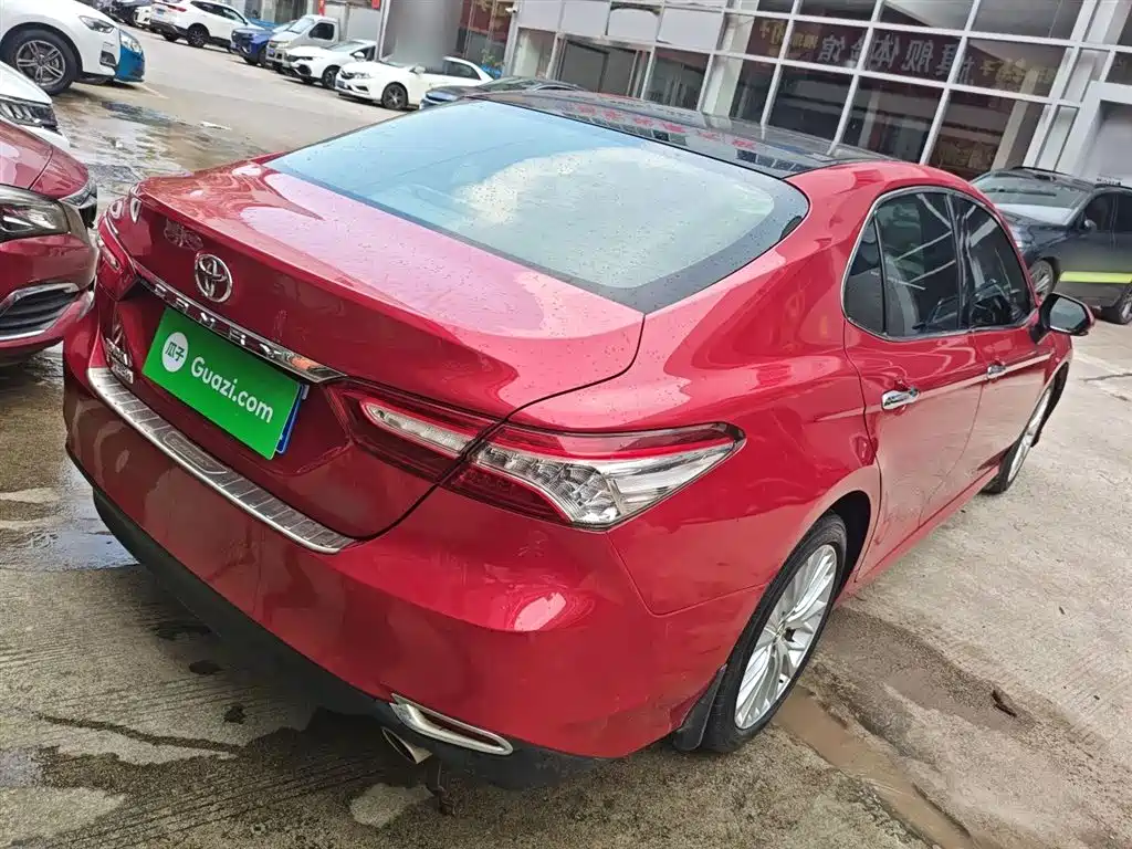 Toyota Camry 2018 2.5G Luxury Edition фото 7