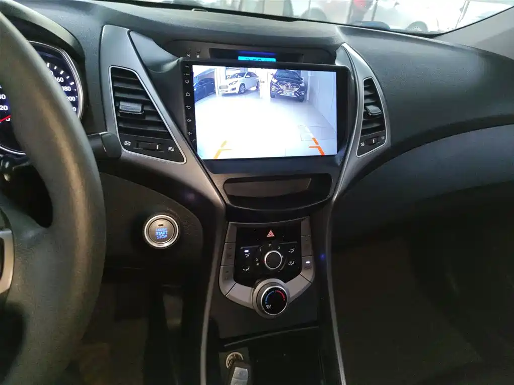 Hyundai Langdong 2015 1.6L Auto Premium фото 13